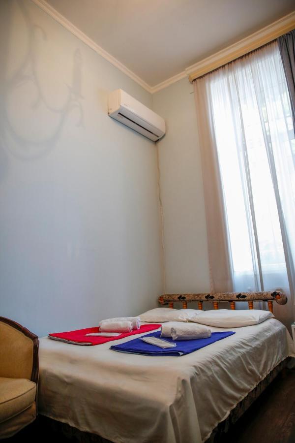 Apartment On Chubinashvili 30 트빌리시 외부 사진