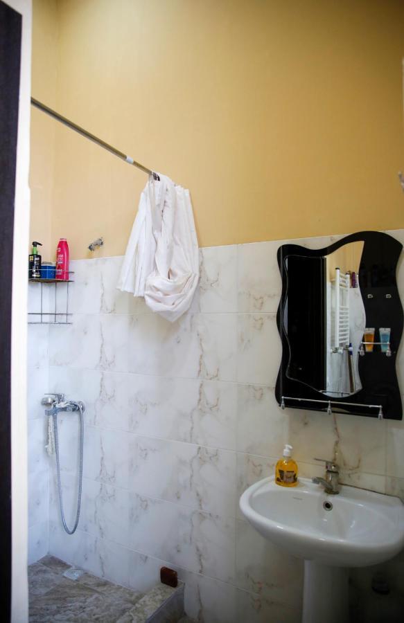 Apartment On Chubinashvili 30 트빌리시 외부 사진